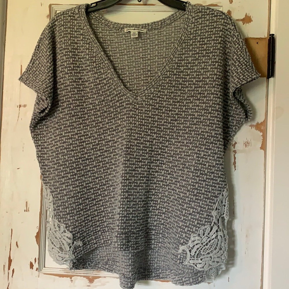 🧟‍♂️Summer sweater🧟‍♂️ 5 or More for $3 Each